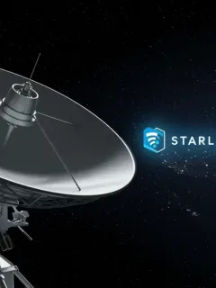 Starlink satellite dish connecting to orbiting satellites over the US, symbolizing high-speed internet in 2025.